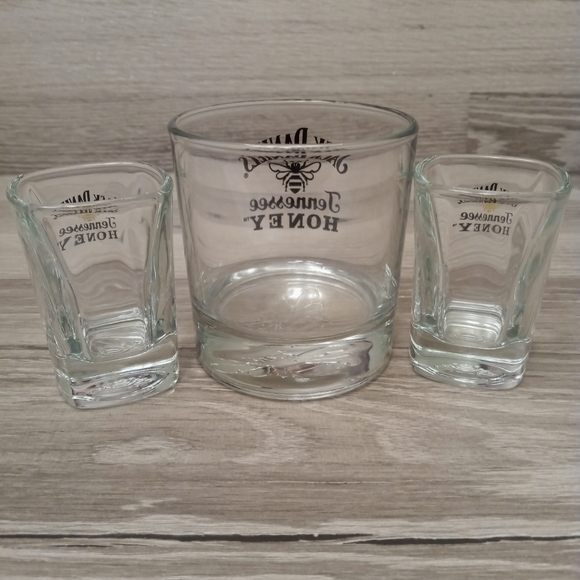 Jack Daniels Tennessee Honey Glass Set - Picture 7 of 10